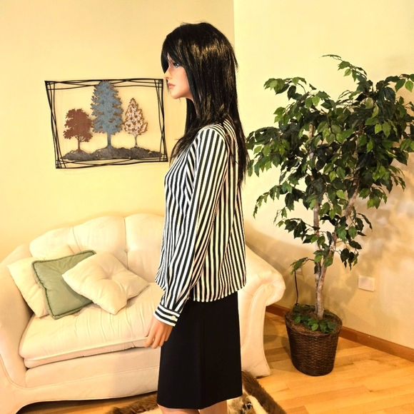 Leslie Fay Black & White Striped Woman's Ling Sleeve Blouse Size 8 Petite - Picture 10 of 16